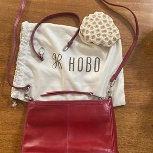 HOBO Cadence Convertible crossbody handbag Fuchsia